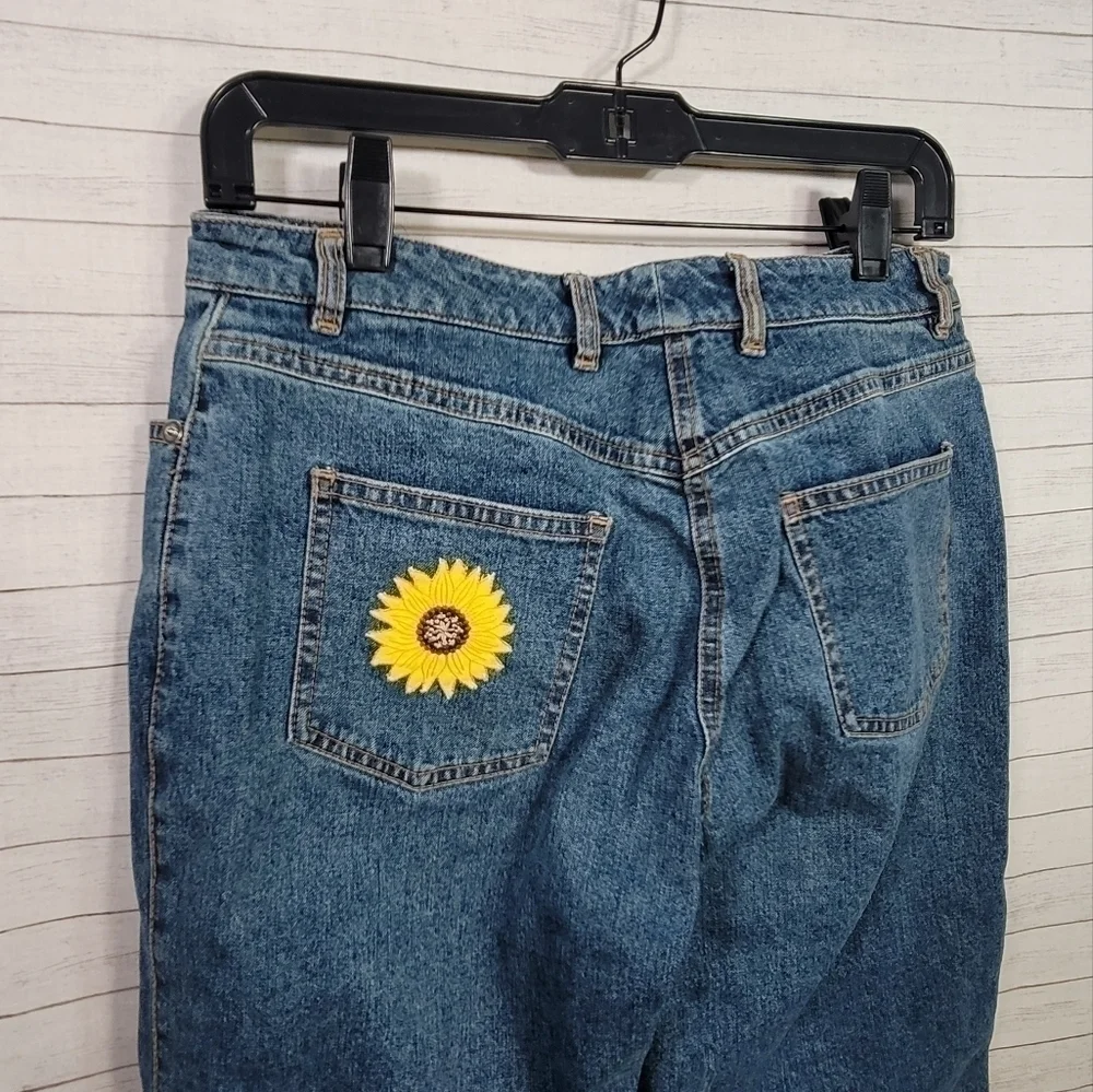 ST. JOHN COLLECTION BY MARIE GRAY VINTAGE WIDE CROP JEANS, SZ 4